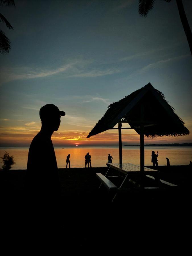 Sunari Beach Resort Selayar Matalalang Экстерьер фото