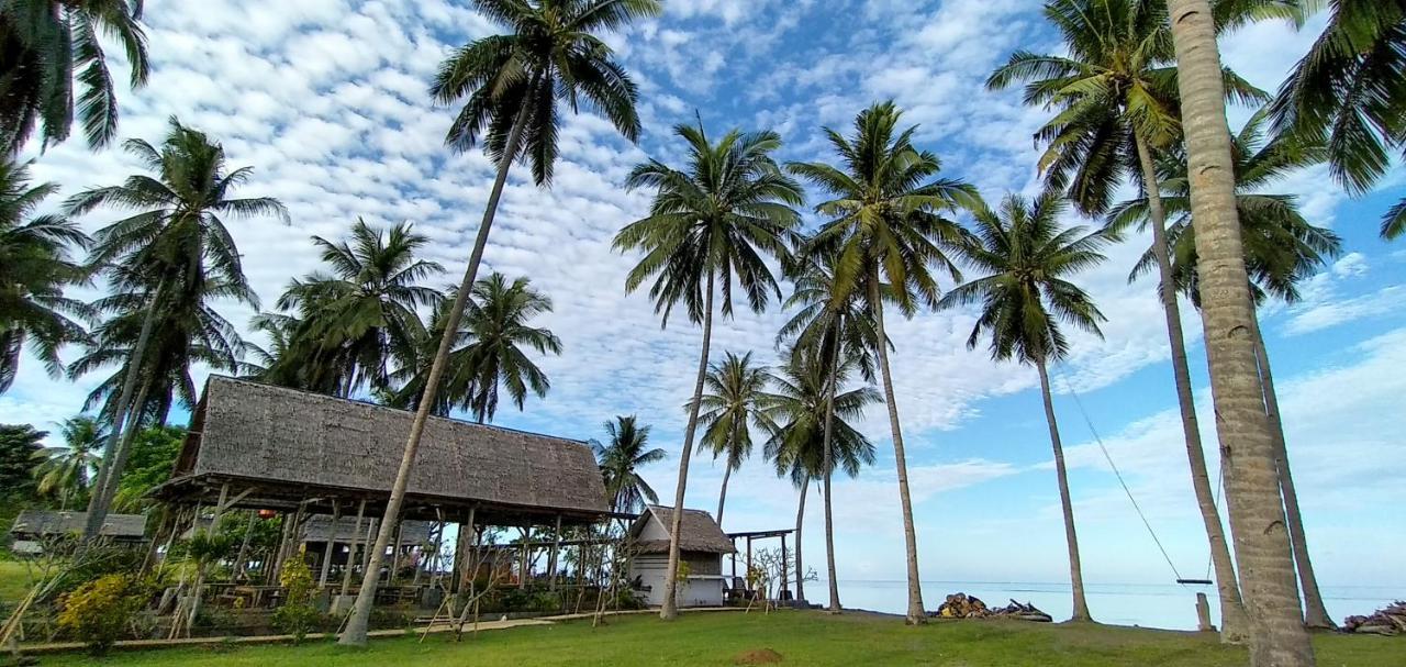 Sunari Beach Resort Selayar Matalalang Экстерьер фото