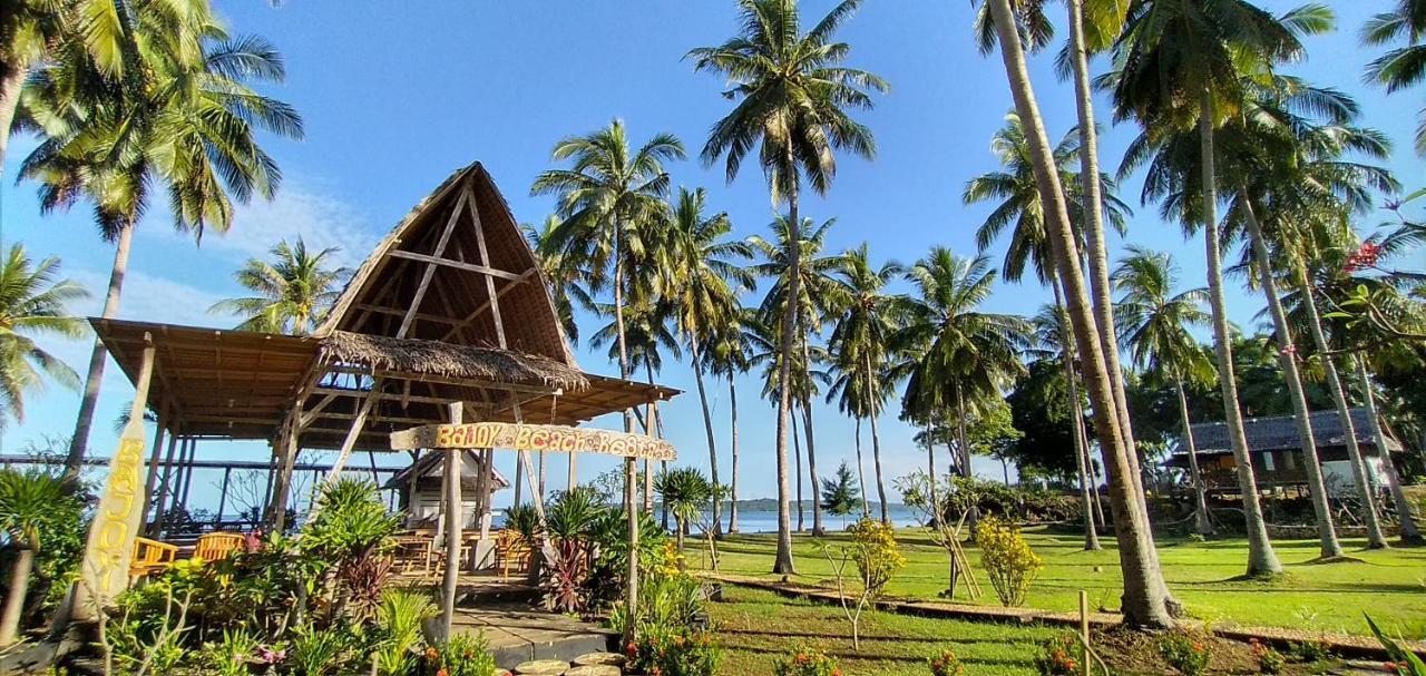 Sunari Beach Resort Selayar Matalalang Экстерьер фото