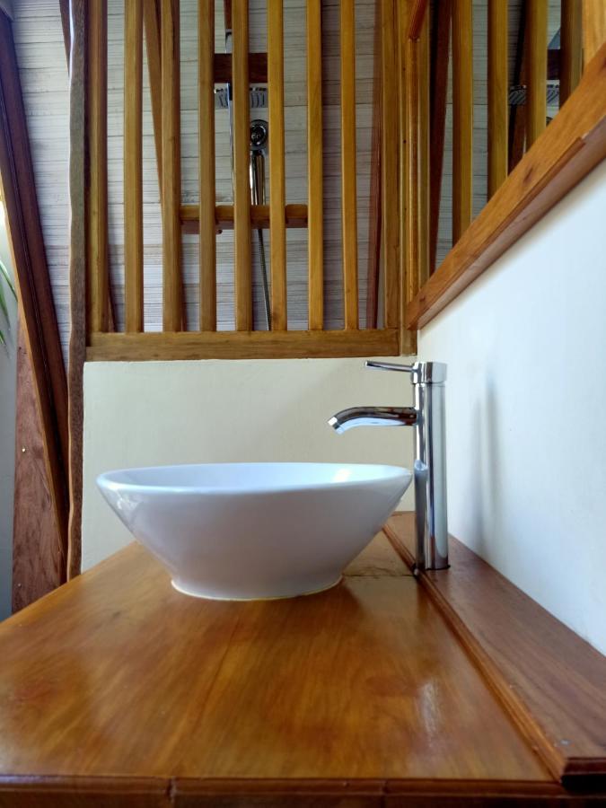 Sunari Beach Resort Selayar Matalalang Экстерьер фото
