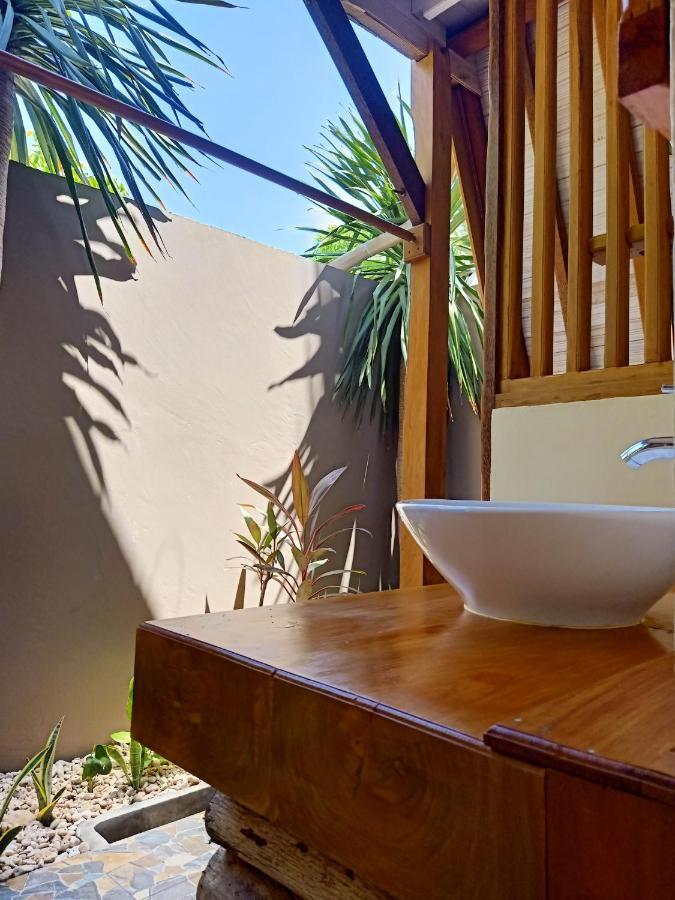 Sunari Beach Resort Selayar Matalalang Экстерьер фото