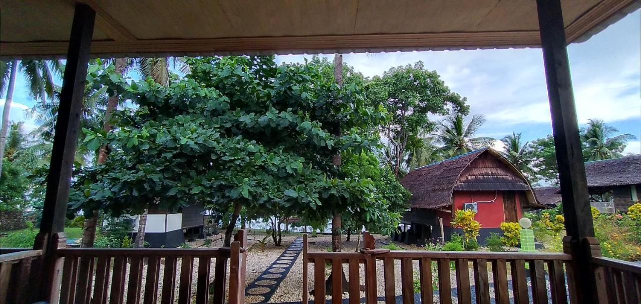 Sunari Beach Resort Selayar Matalalang Экстерьер фото