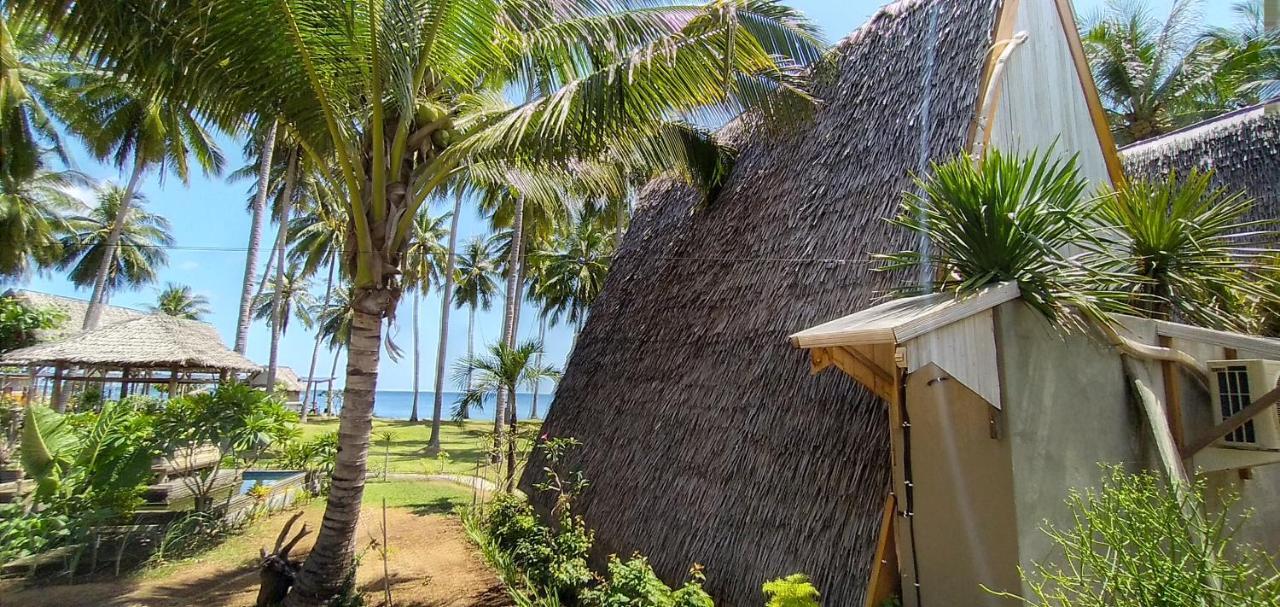 Sunari Beach Resort Selayar Matalalang Экстерьер фото